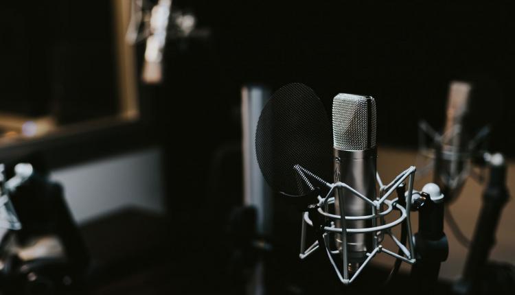 Podcast-background(1)