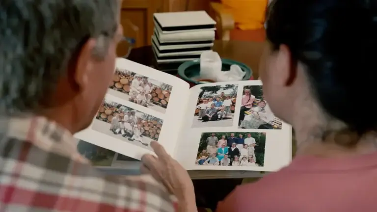 הם עלו לארץ מגרמניה כדי לתמוך ביהודים - ואז בנם נפל בקרב בעזה | רסל אוריה באייר זל | אור האלוהים – איגוד עדויות משיחיים